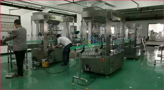 食用雞油灌裝機(jī),雞油自動(dòng)灌裝機(jī)